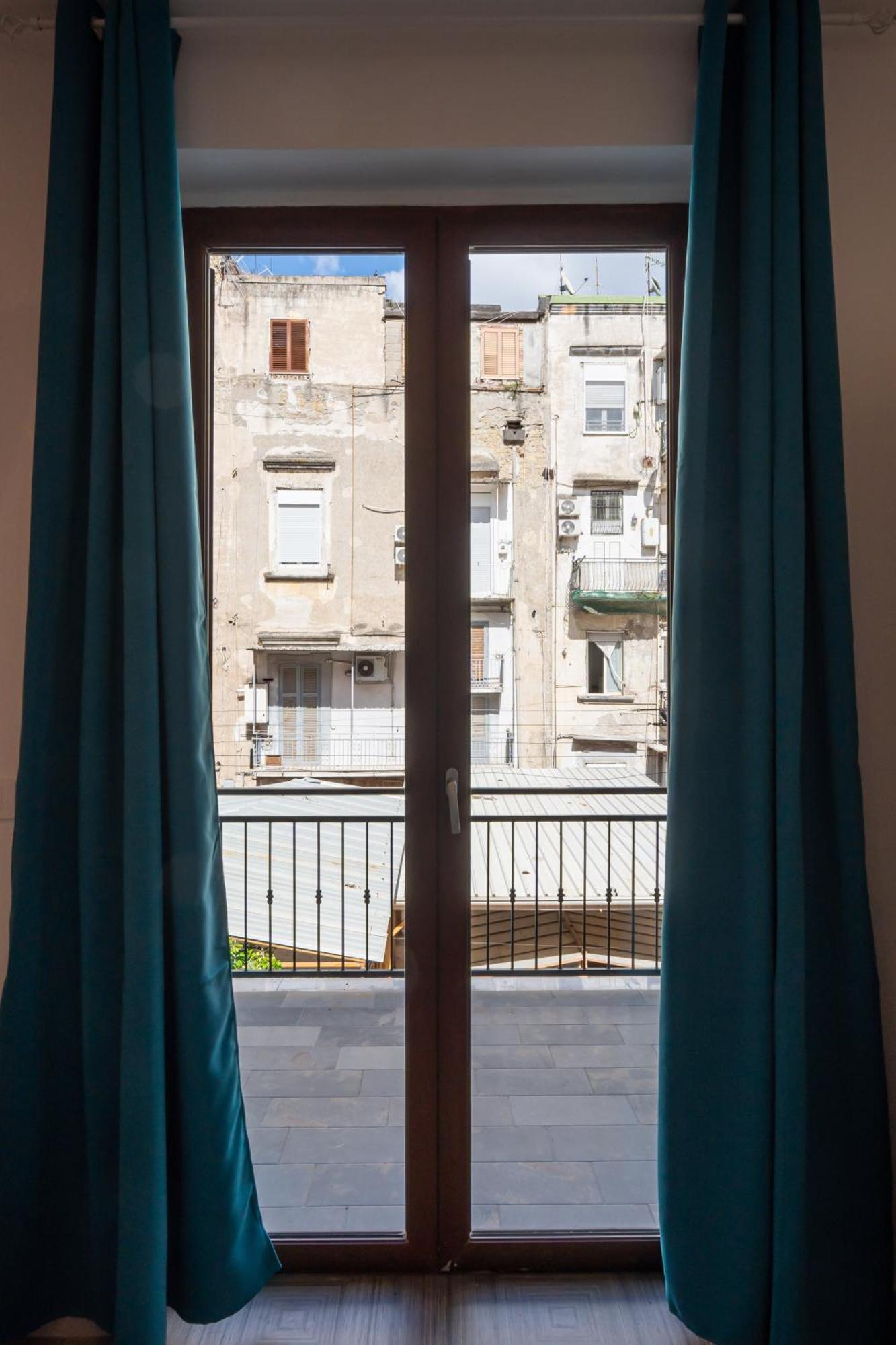 R&D Scassacocchi Apartments 15 Napoli Bagian luar foto