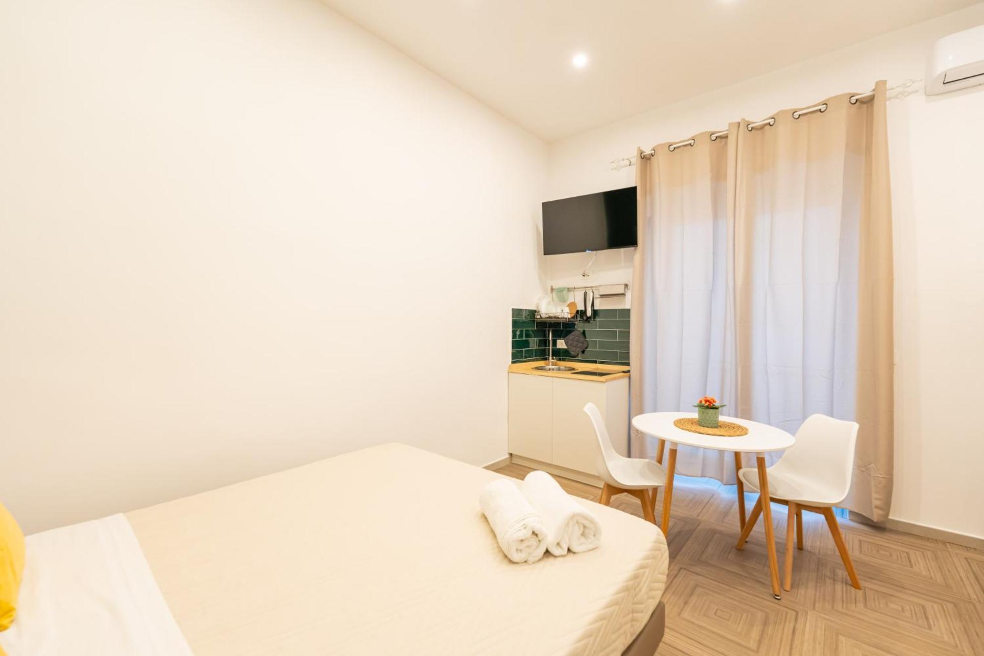 R&D Scassacocchi Apartments 15 Napoli Bagian luar foto